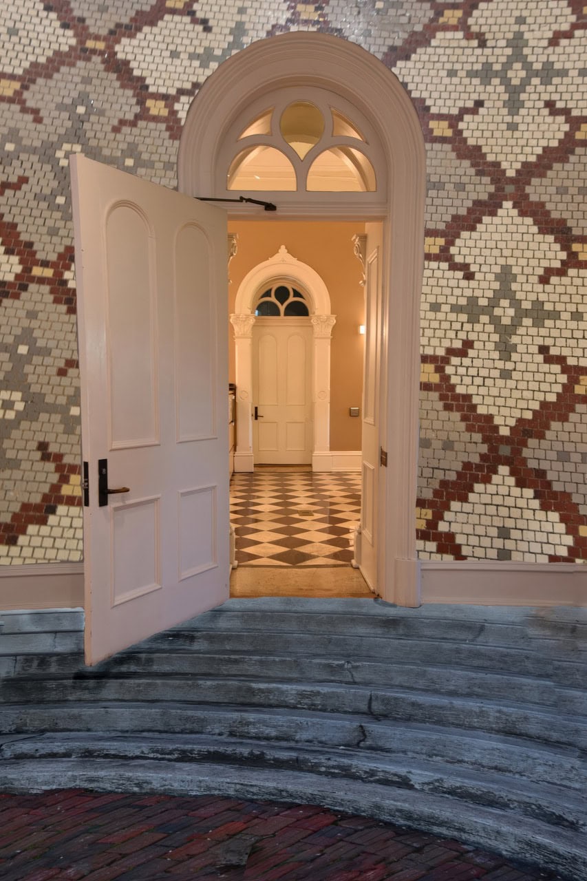 15b8bad0 bd6c 48b8 b746 93b0daa49f04 athens asylum final doorway